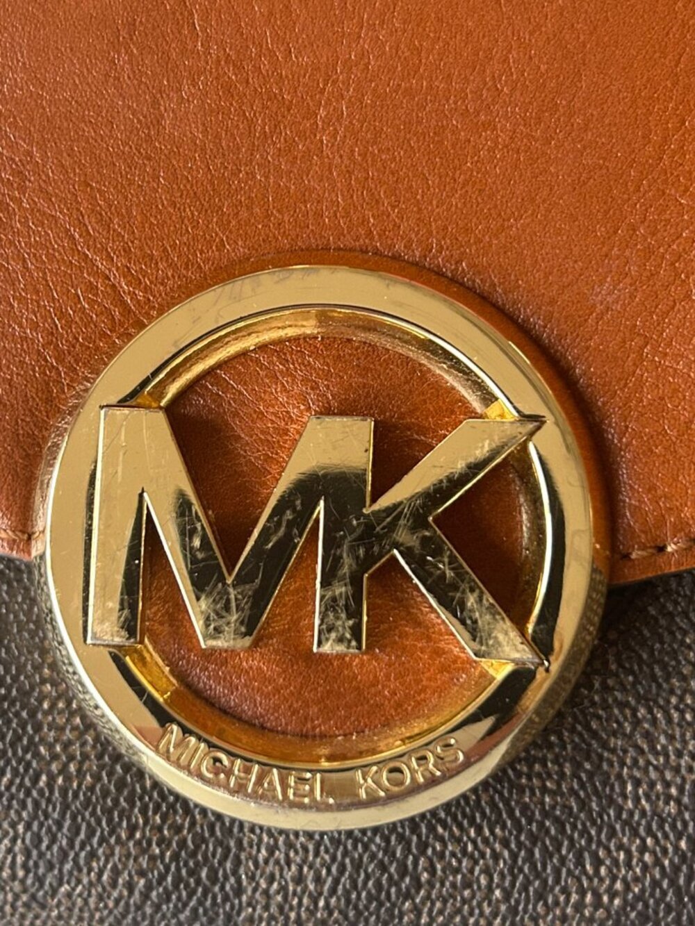 Michael Kors Logo Hudson Phone Crossbody Bag Signature Brown MINT CONDITION - Picture 13 of 14